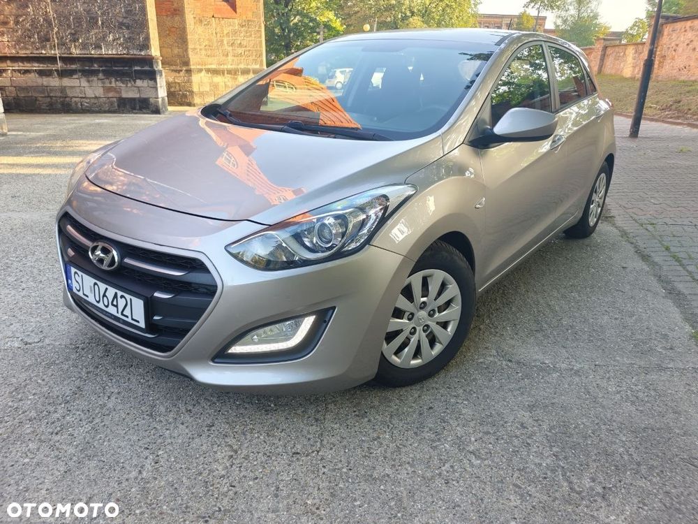 Hyundai i30 1.4 Passion - 23