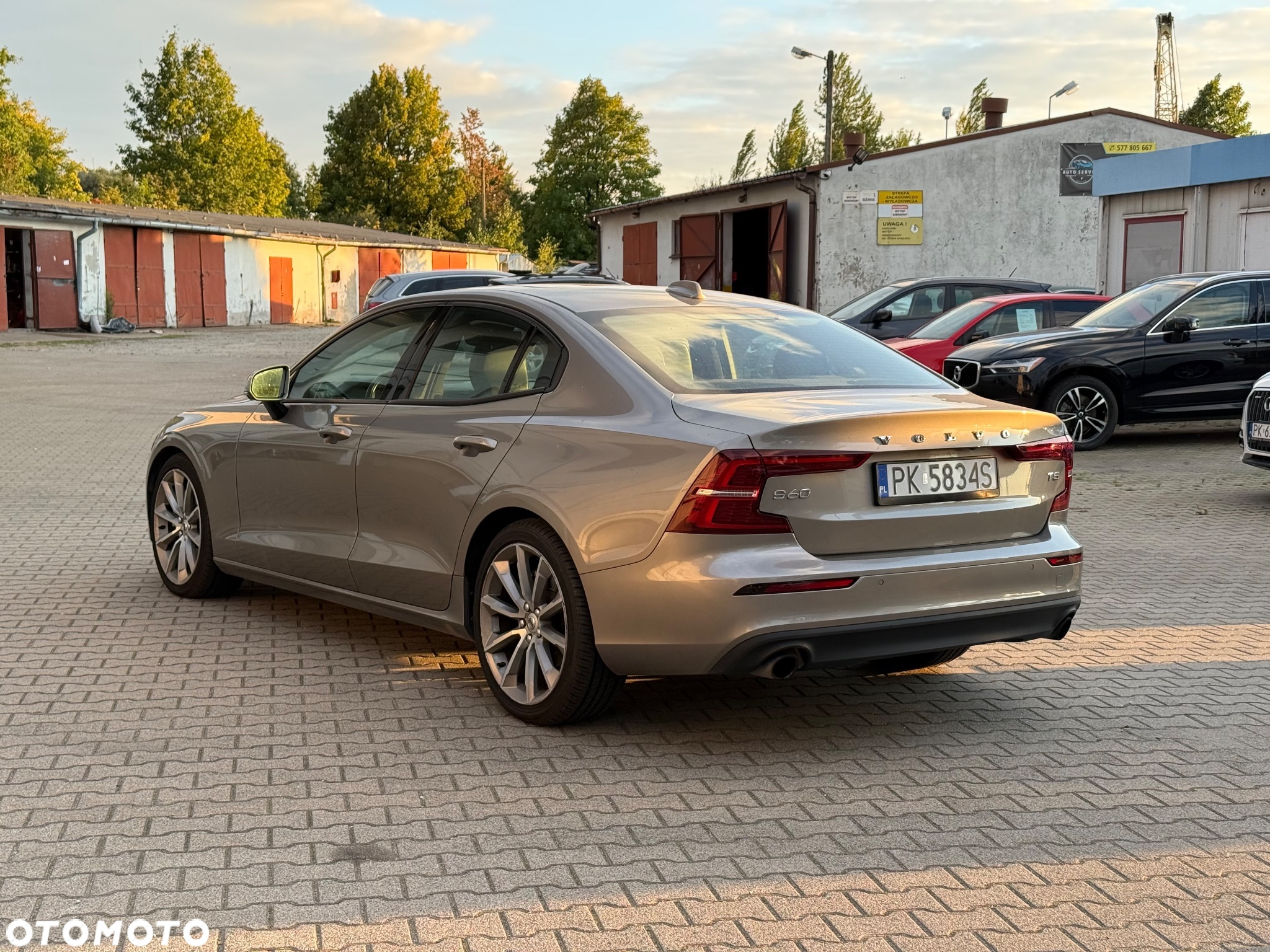 Volvo S60 T5 Momentum Pro - 5
