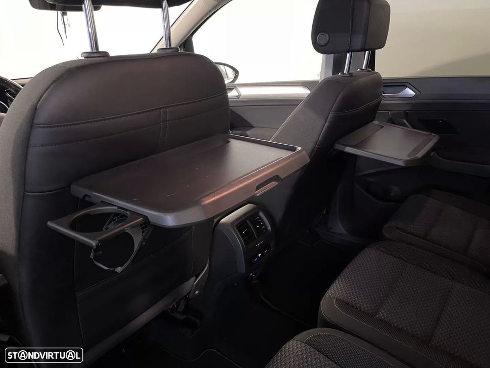 VW Touran 2.0 TDI SCR Comfortline - 16
