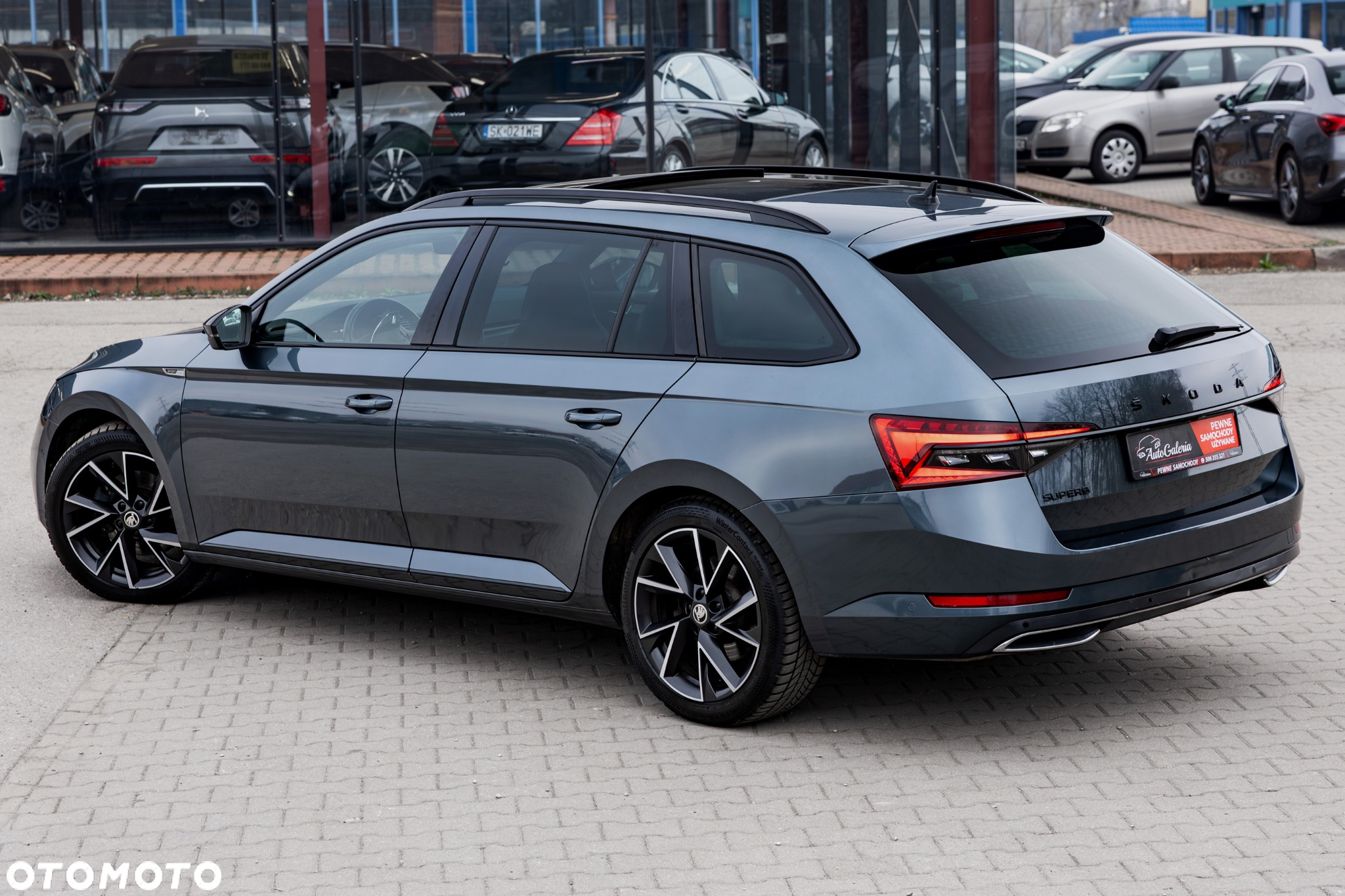 Skoda Superb 2.0 TDI DSG Sportline - 13