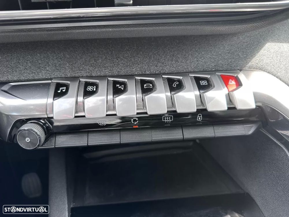 Peugeot 3008 1.2 PureTech Allure Pack - 36