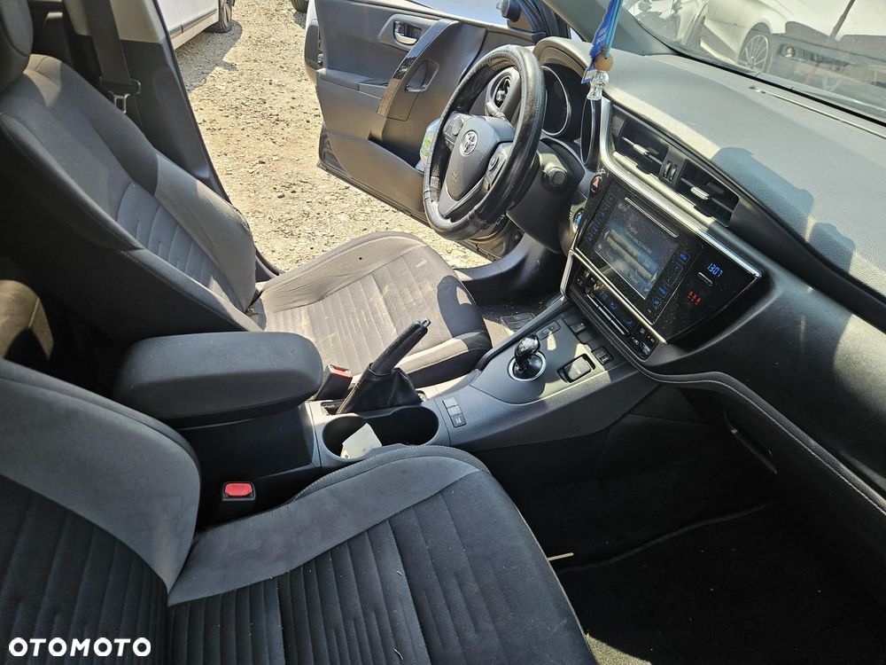 Toyota Auris 1.8 HSD Luna - 9
