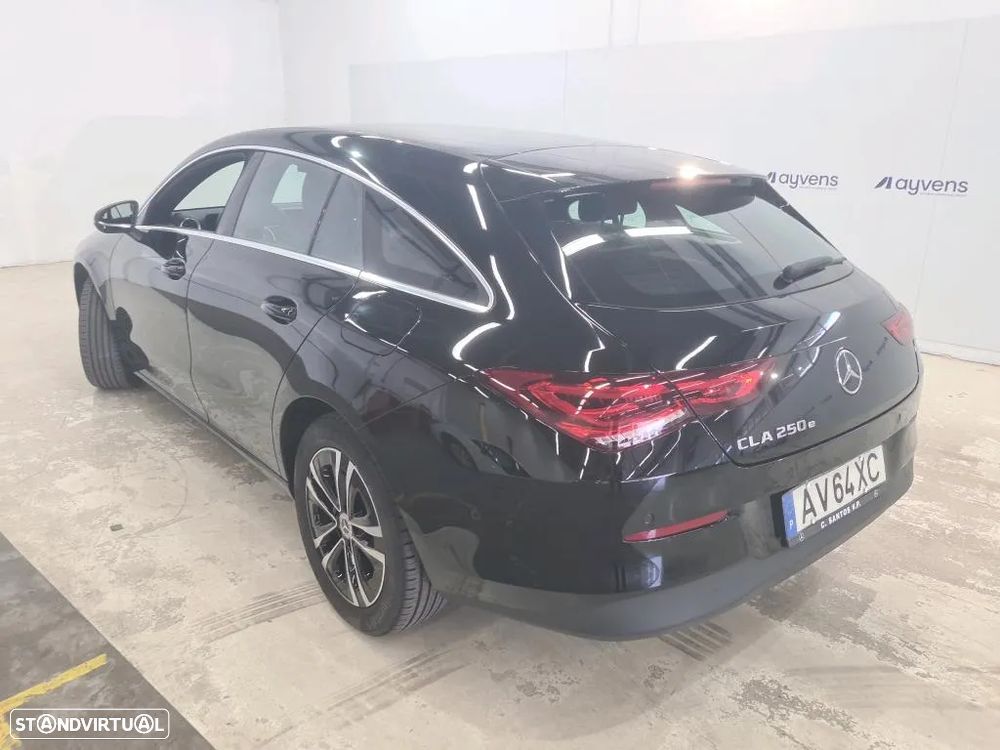 Mercedes-Benz CLA 250 e Shooting Brake Style Plus - 2