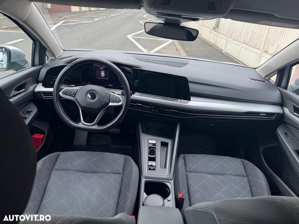 Volkswagen Golf 1.0 eTSI DSG MHEV Life - 5