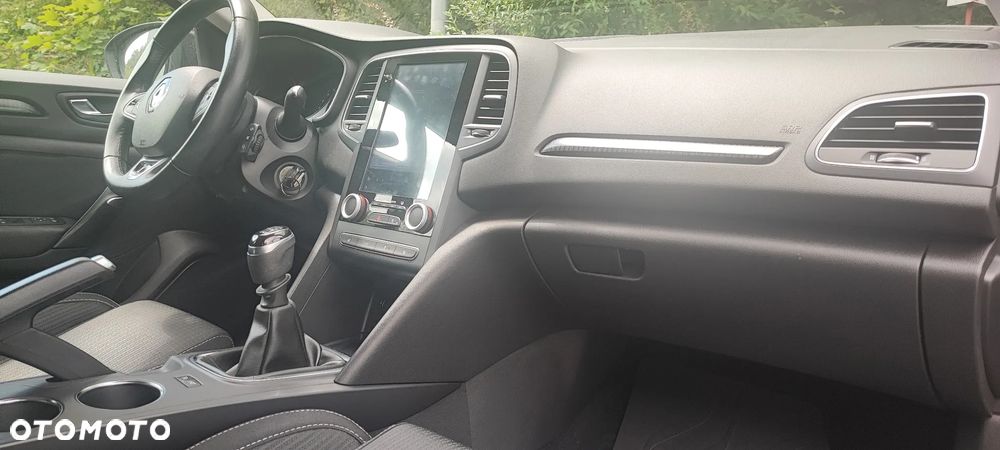 Renault Megane ENERGY TCe 130 EXPERIENCE - 38