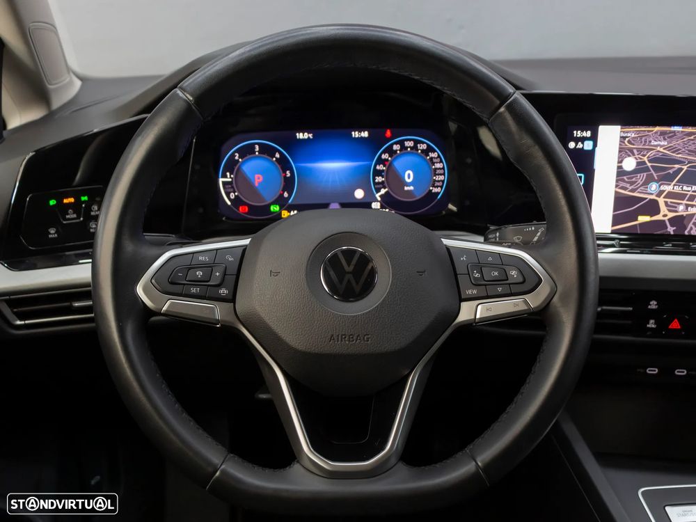 VW Golf Variant - 23