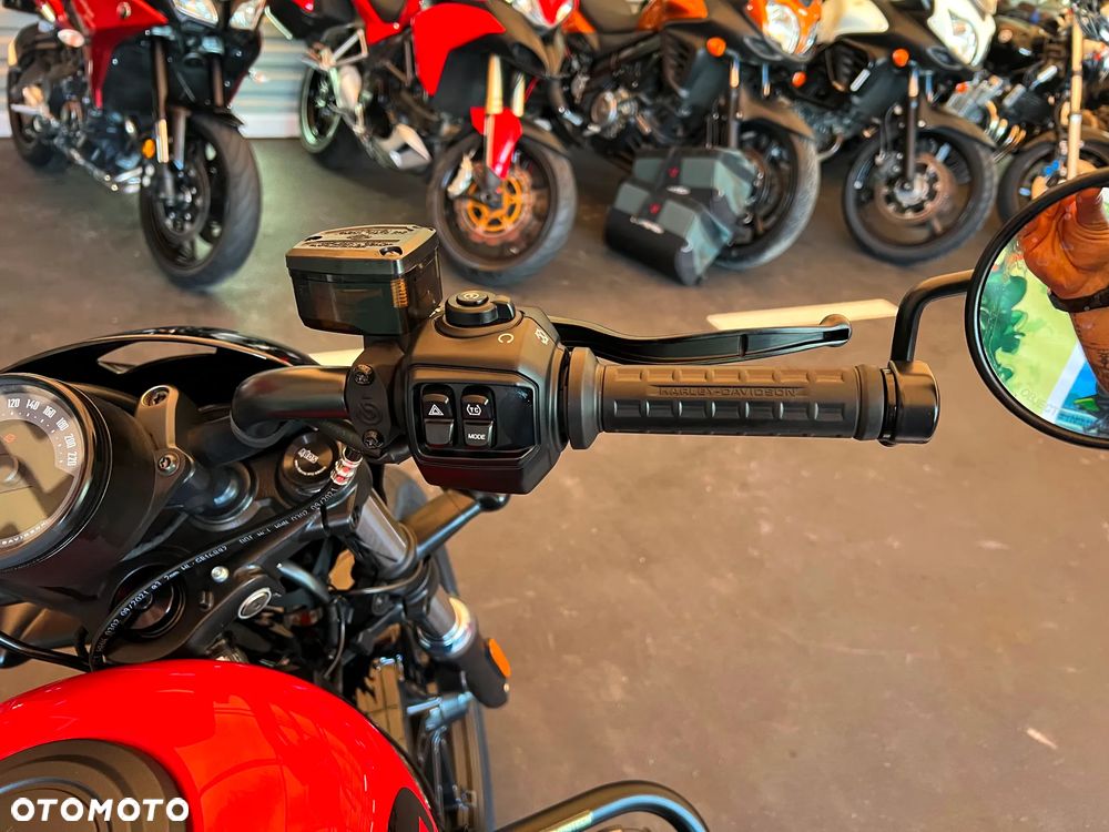 Harley-Davidson Sportster Nightster 975 - 12