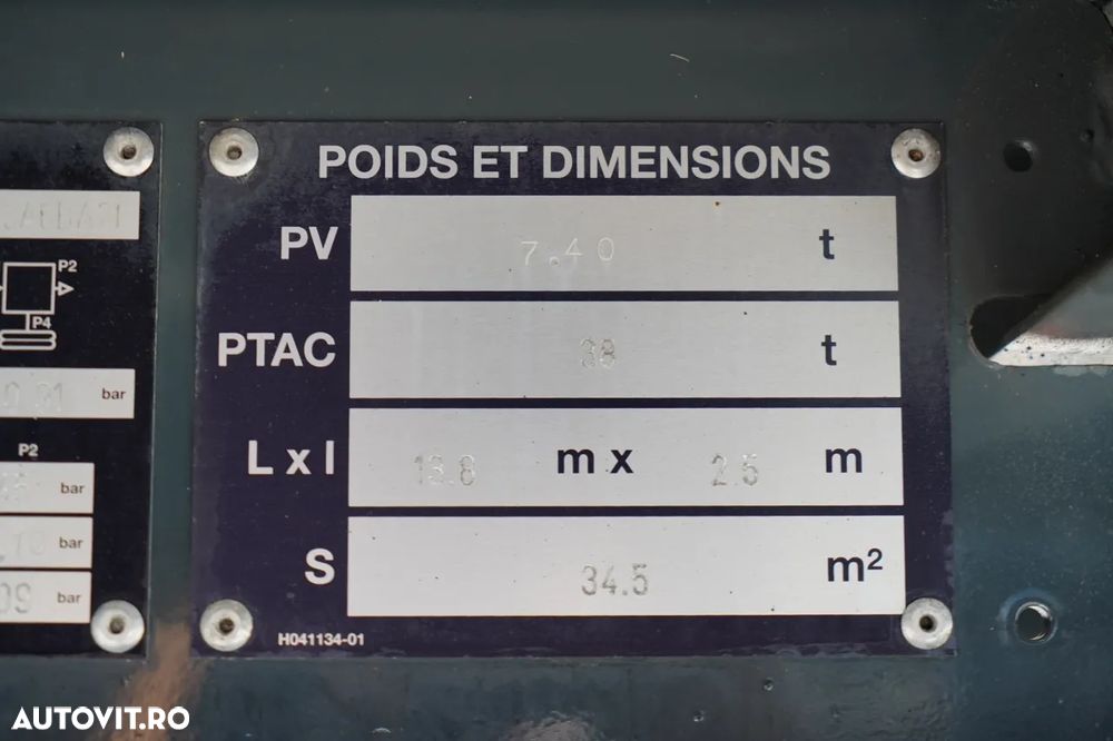 Fruehauf / SEMIREMORCĂ FURGON / STANDARD / PLATFORMĂ HIDRAULICĂ DHOLLANDIA - 1.500 KG / PODEA REZISTENTĂ (HEAVY-DUTY) / SAF / - 34