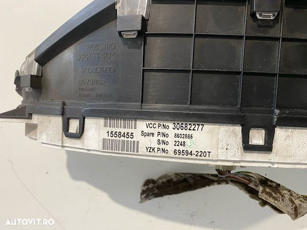 Ceasuri de bord VOLVO XC70 V70 S60 30682277  8673802 36050527 - 4