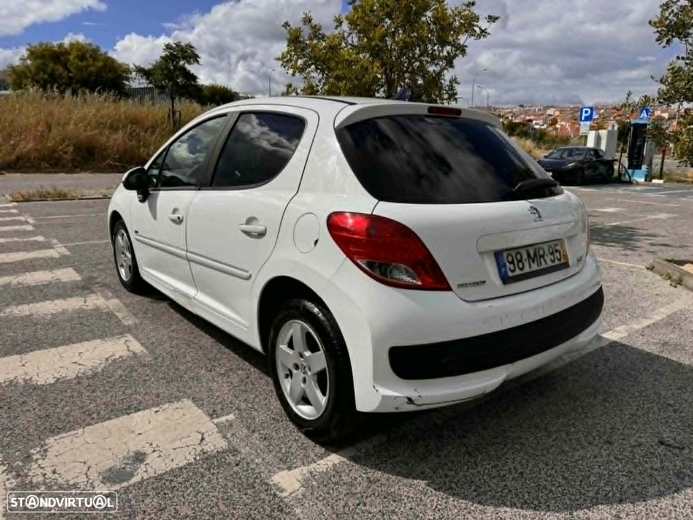 Peugeot 207 1.4 VTi Sportium - 17