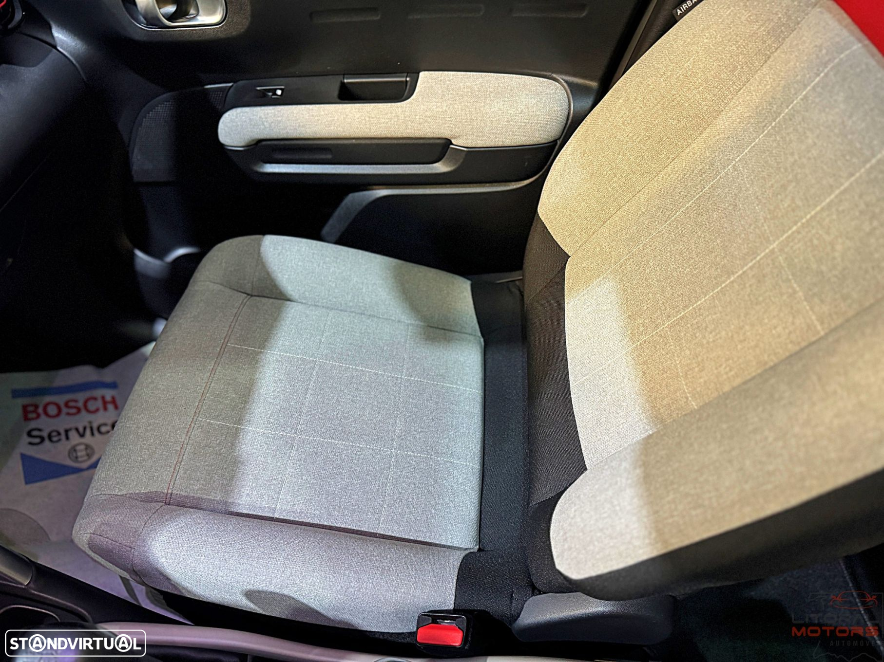 Citroën C3 Aircross 1.2 PureTech Shine - 20