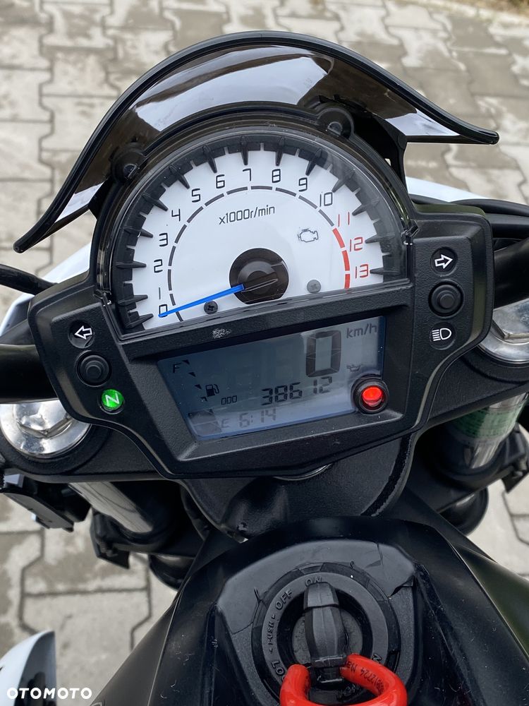 Kawasaki ER - 9