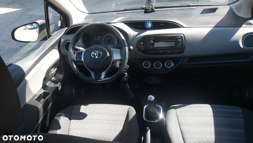 Toyota Yaris 1.0 Life EU6 - 5