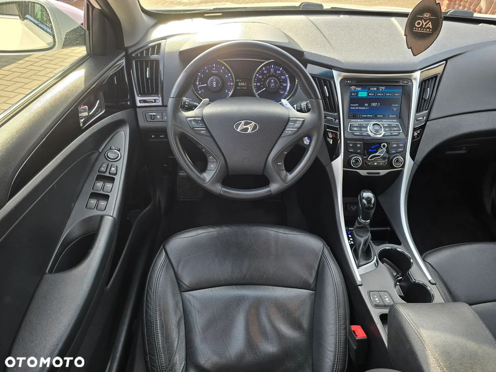 Hyundai Sonata - 7
