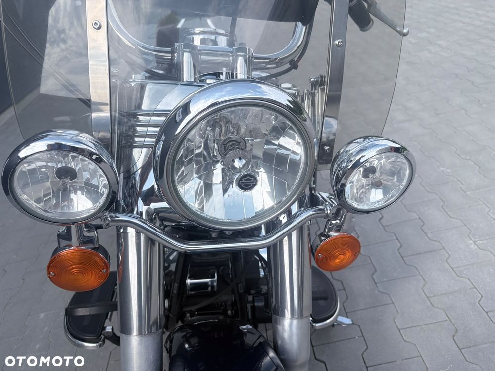 Harley-Davidson Softail Heritage Classic - 13