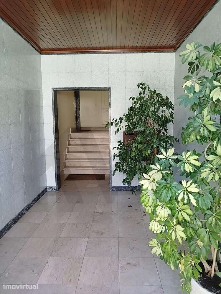 T3 Duplex com Master Suite, totalmente renovado e áreas amplas - Grande imagem: 4/32