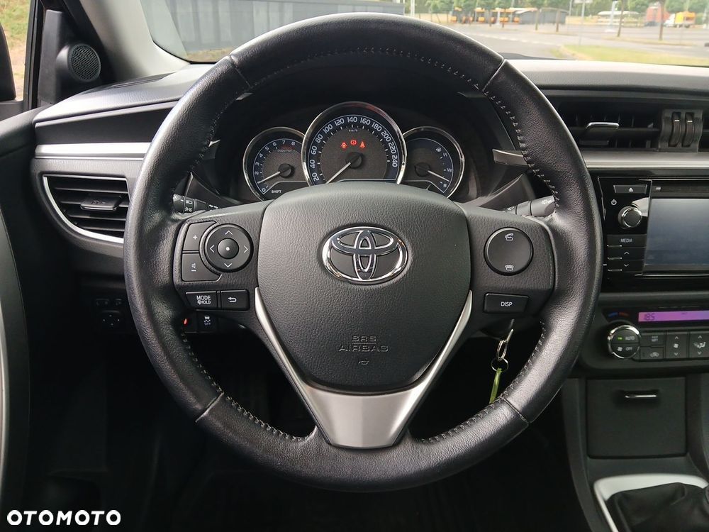 Toyota Corolla 1.6 Premium EU6 - 26