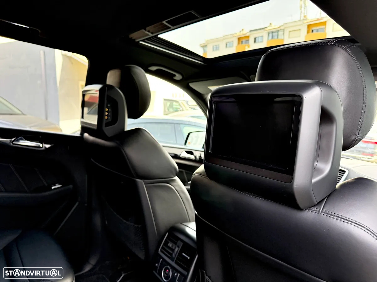Mercedes-Benz ML 63 AMG 4Matic SpeedshiftFT 7G-TRONIC Performance Package - 33