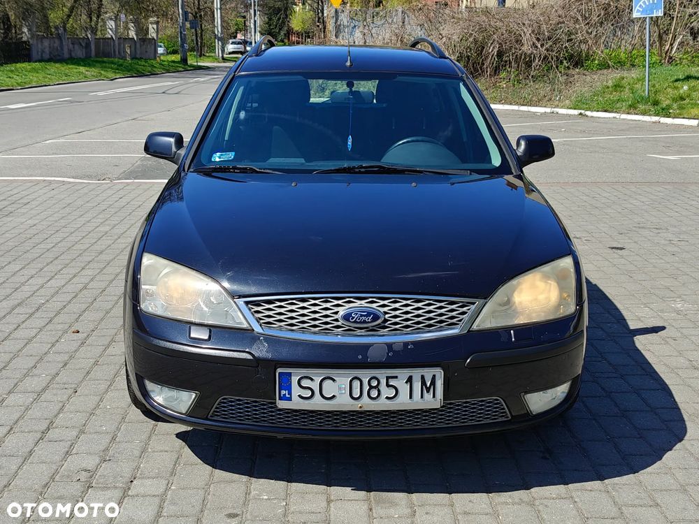 Ford Mondeo 1.8 Ghia - 12