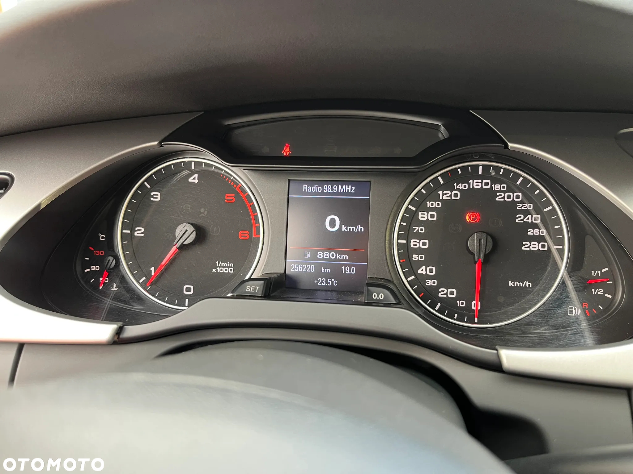 Audi A4 Avant 2.0 TDI e DPF Ambiente - 28