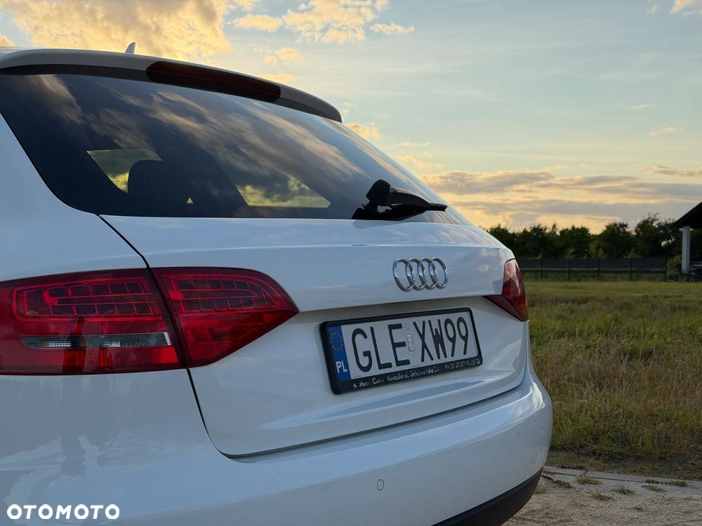 Audi A4 Avant 2.0 TDI Limited Edition Multitr - 4
