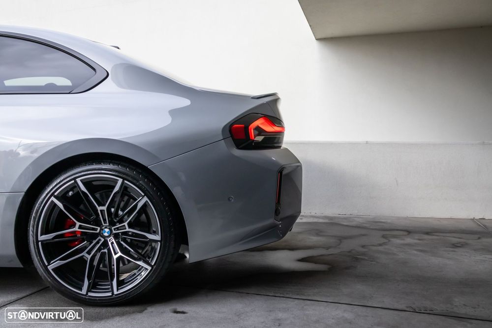 BMW M2 Auto - 12