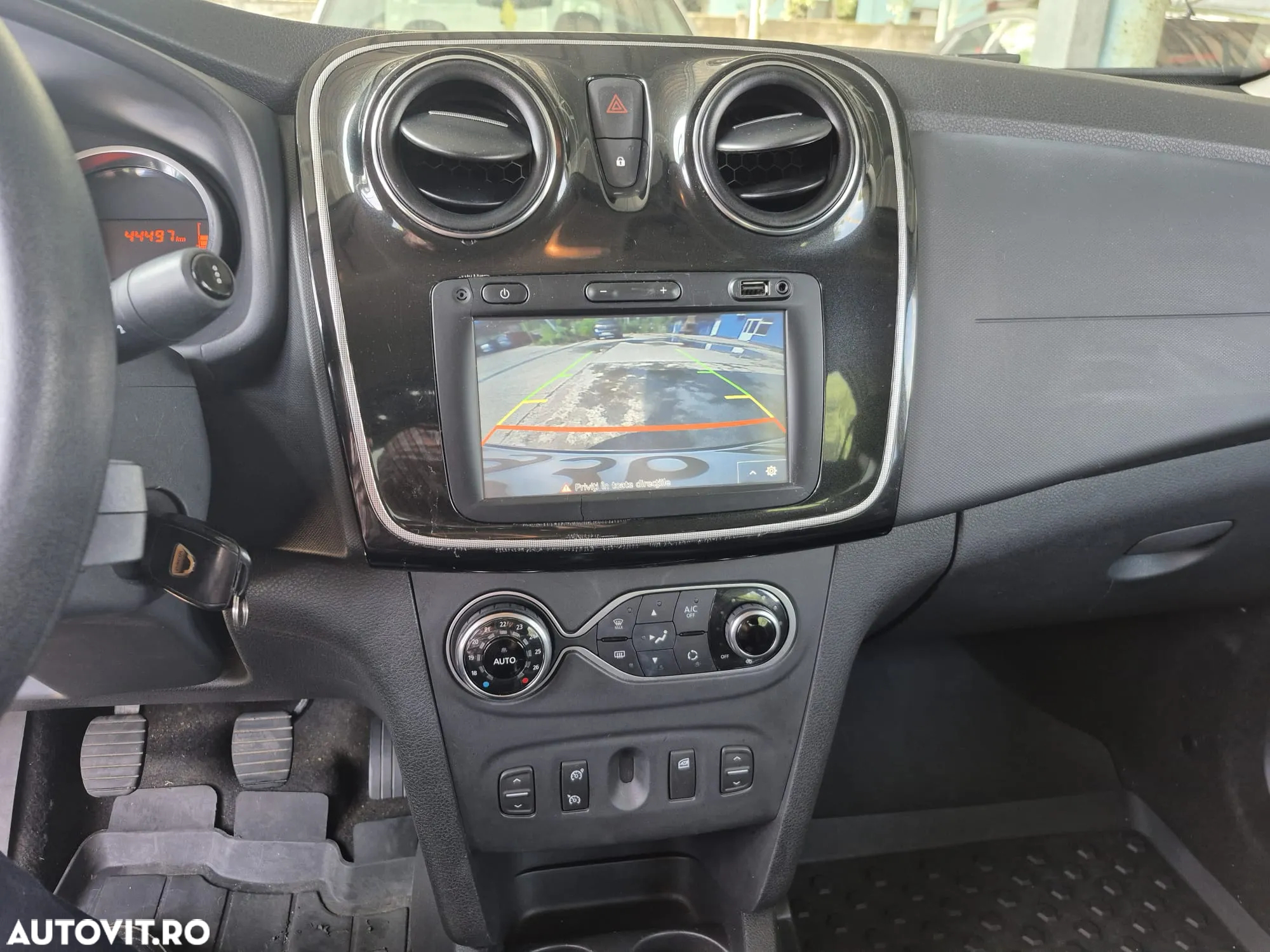 Dacia Logan - 2