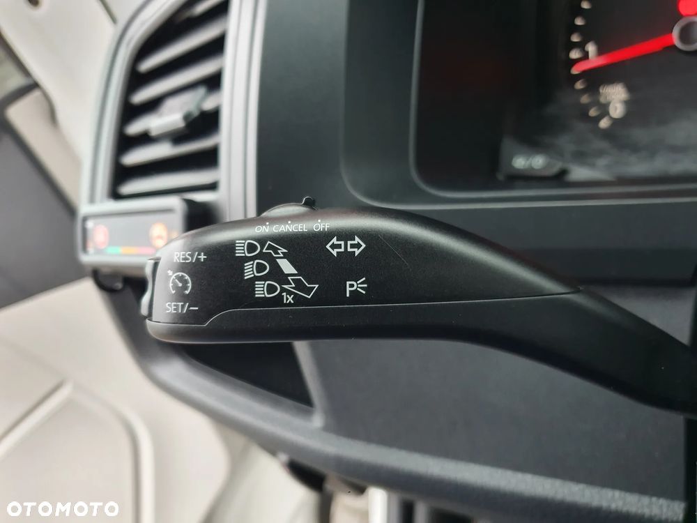 Volkswagen Transporter - 25