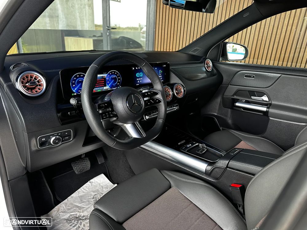 Mercedes-Benz EQA 300 4Matic Electric Art - 24