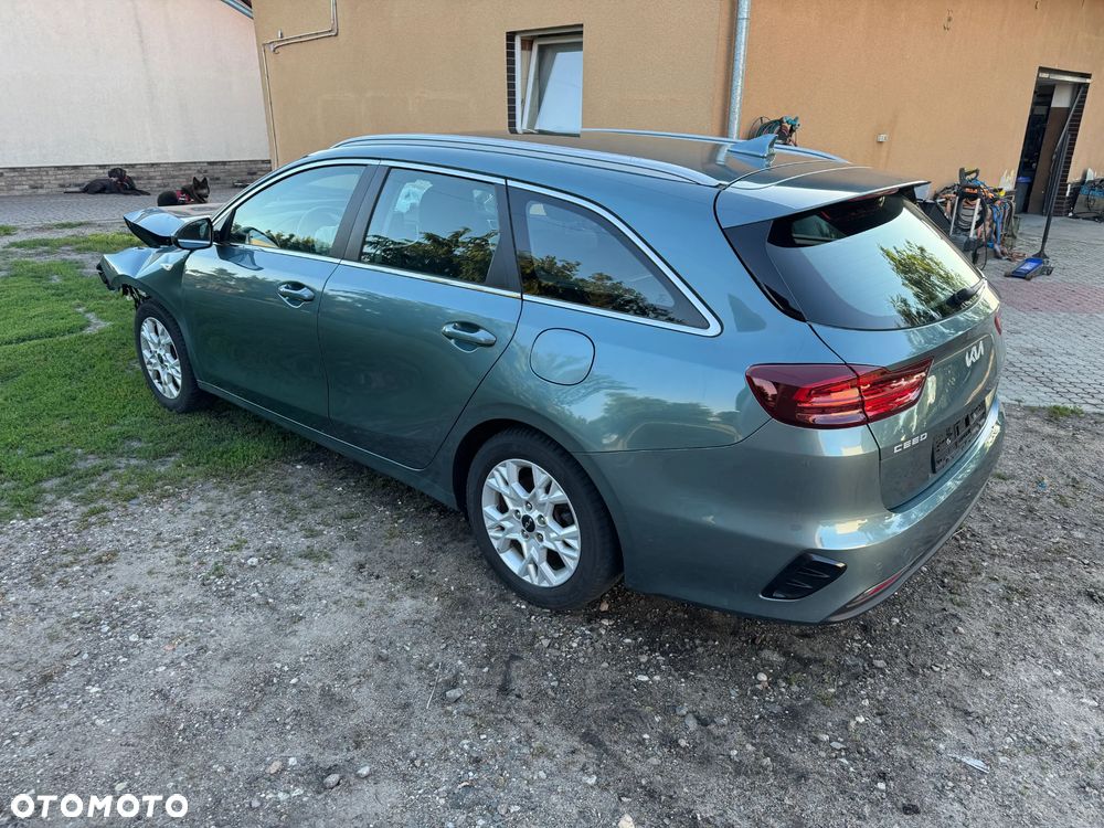 Kia Ceed 1.6 CRDi (48V Mild-Hybrid) DCT7 Vision - 5