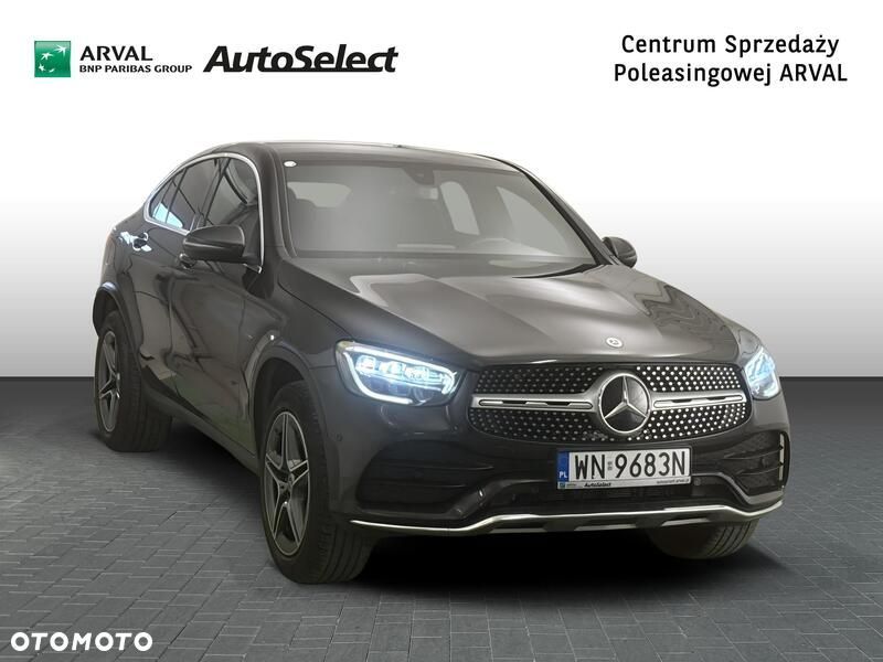 Mercedes-Benz GLC 300 e 4-Matic - 8