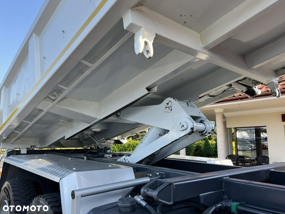 Renault Kerax 26.390 6x4 Mocny HDS FASSI F170 Sterowanie Radiowe - 15