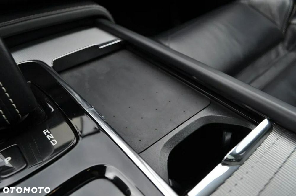Volvo XC 90 T8 AWD Plug-In Hybrid R-Design 7os - 21