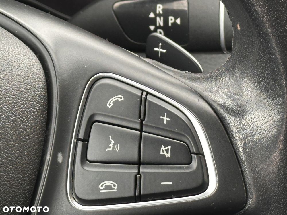Mercedes-Benz Klasa C 180 (BlueTEC) d 7G-TRONIC Avantgarde - 39