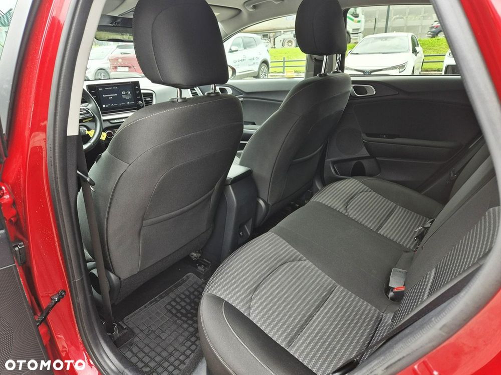 Kia Ceed 1.5 T-GDI M DCT - 17