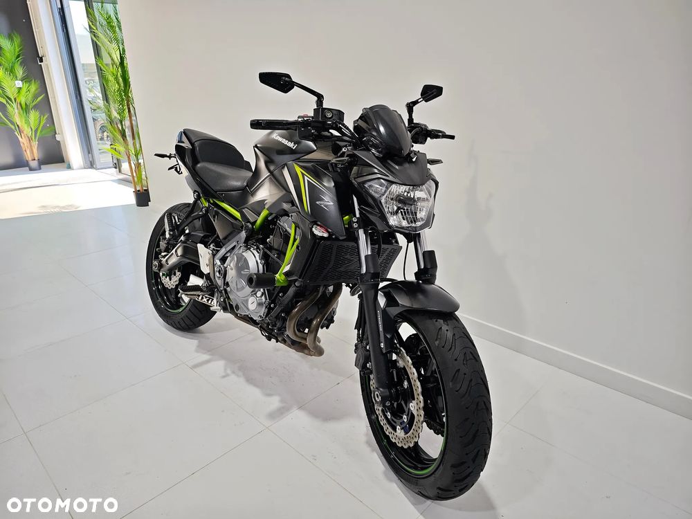 Kawasaki Z - 6