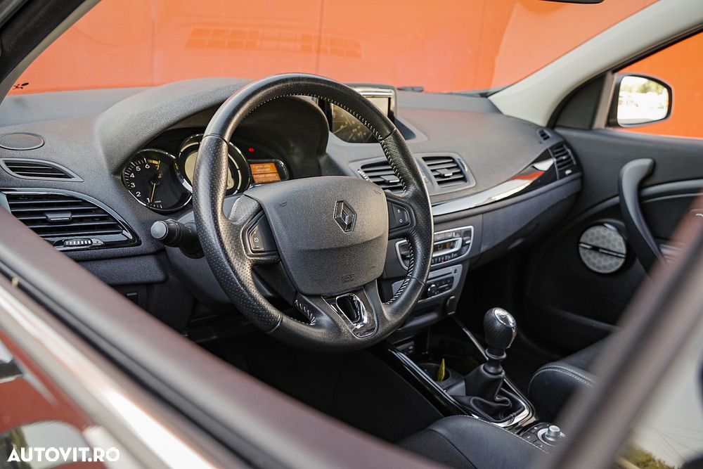 Renault Megane ENERGY TCe 130 BOSE EDITION - 6