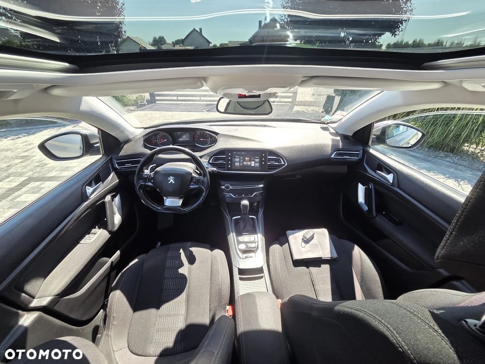 Peugeot 308 PureTech 130 EAT6 Stop & Start Allure - 2