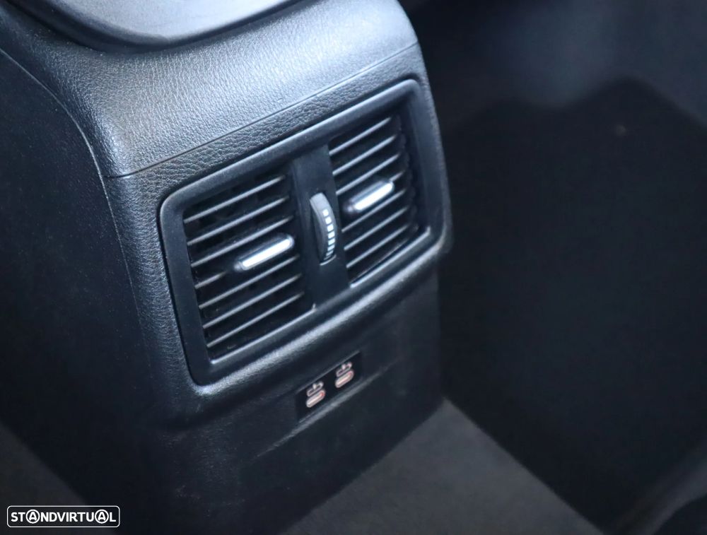 BMW X1 16 d sDrive Auto - 40