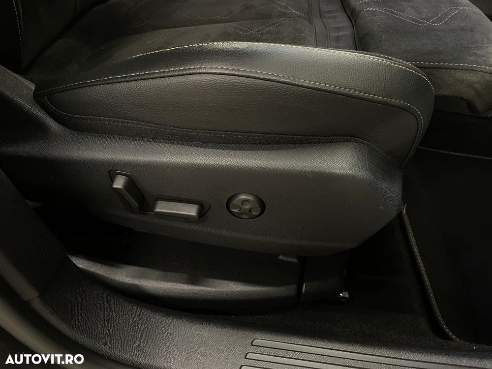 DS Automobiles DS 7 Crossback 1.6 PHeV AWD 300 EAT8 PERFORMANCE LINE + - 27