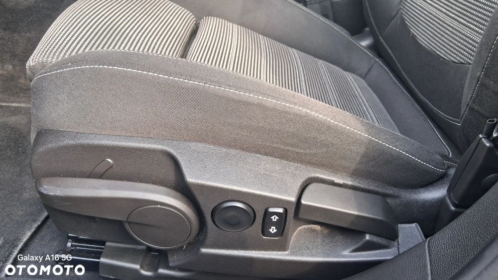 Opel Insignia 1.6 T Cosmo S&S - 23