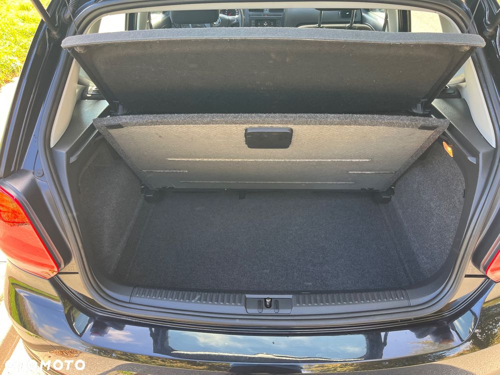 Volkswagen Polo - 23