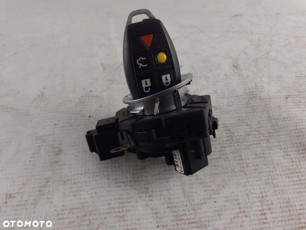 S40 II V50 C30 C70 stacyjka z kluczykiem - 1