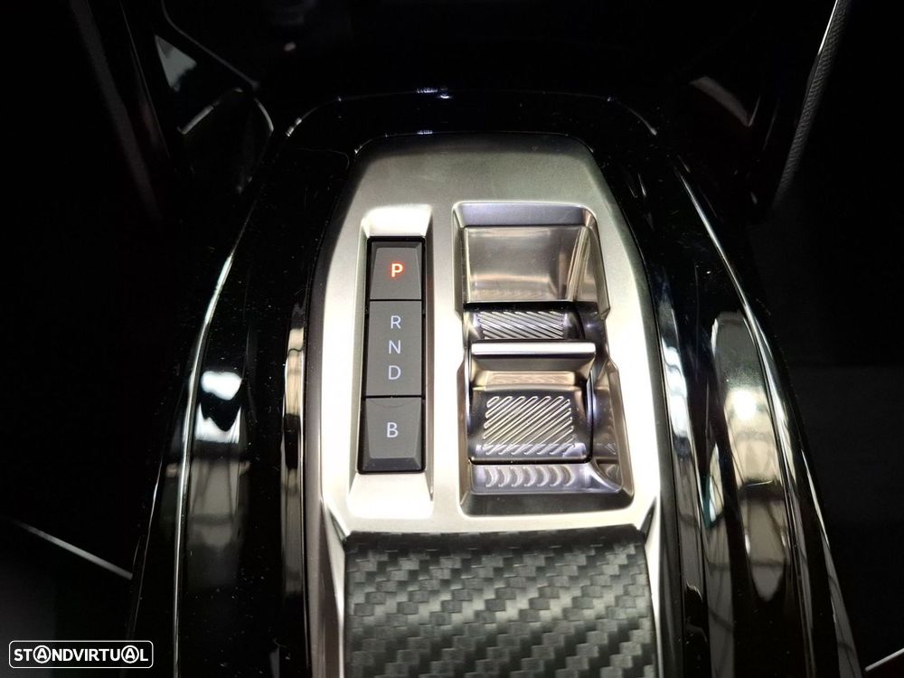 Peugeot e-2008 54 kWh Allure - 15