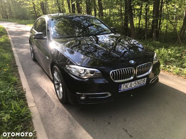 BMW Seria 5 528i xDrive - 1