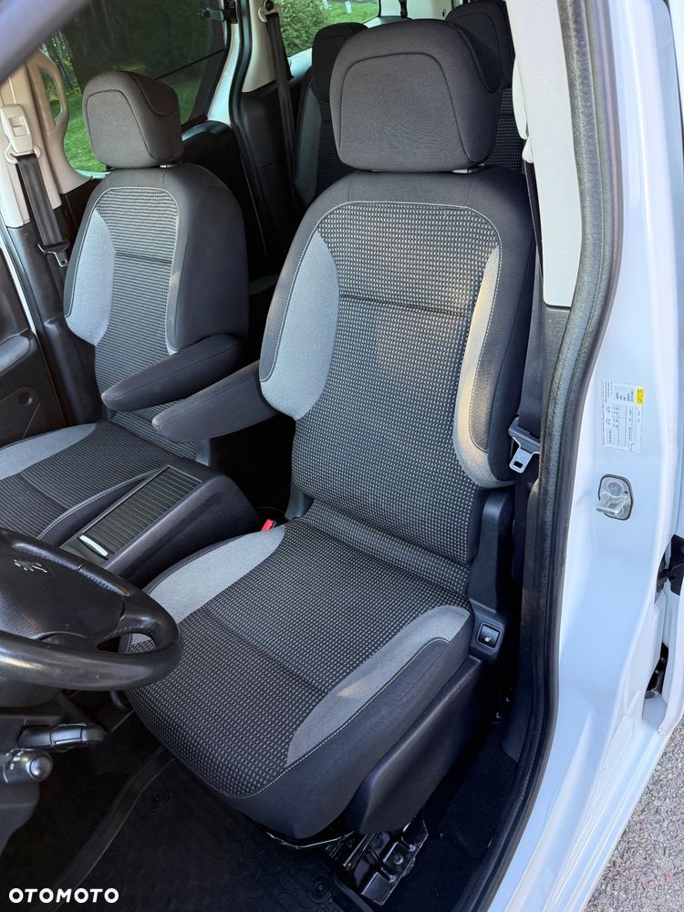 Peugeot Partner HDi FAP 115 Allure - 23