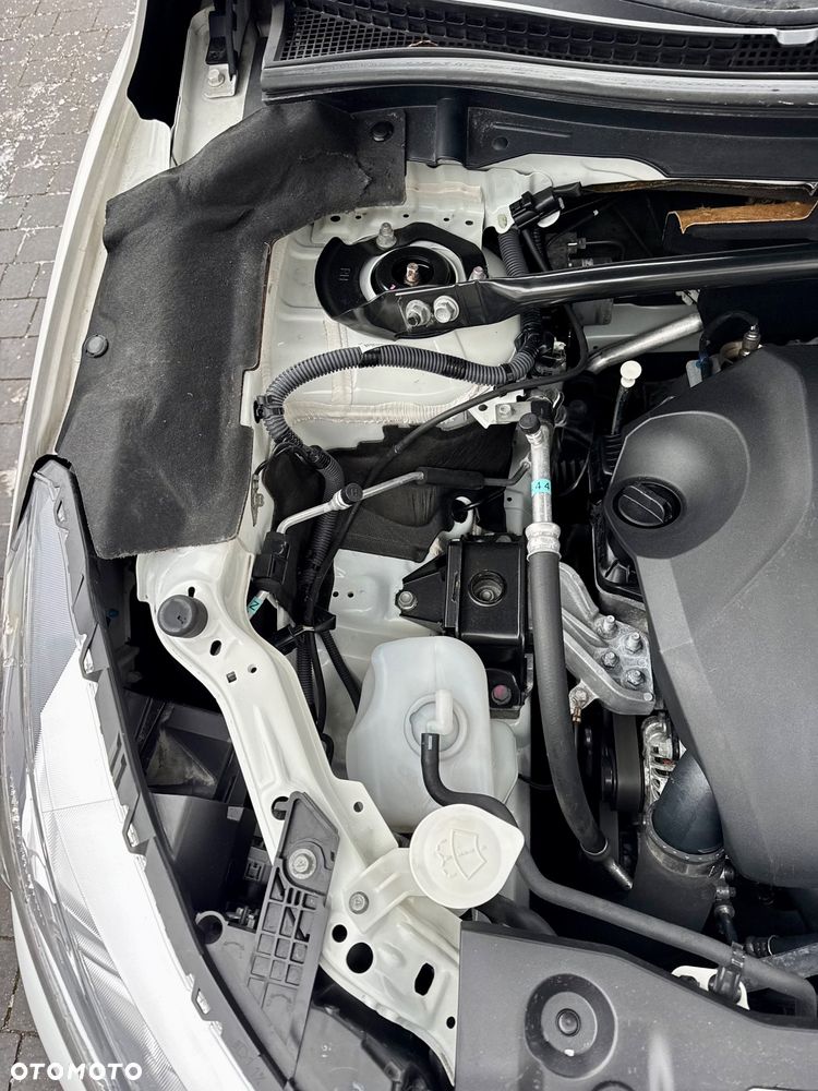 Mitsubishi Eclipse Cross - 32
