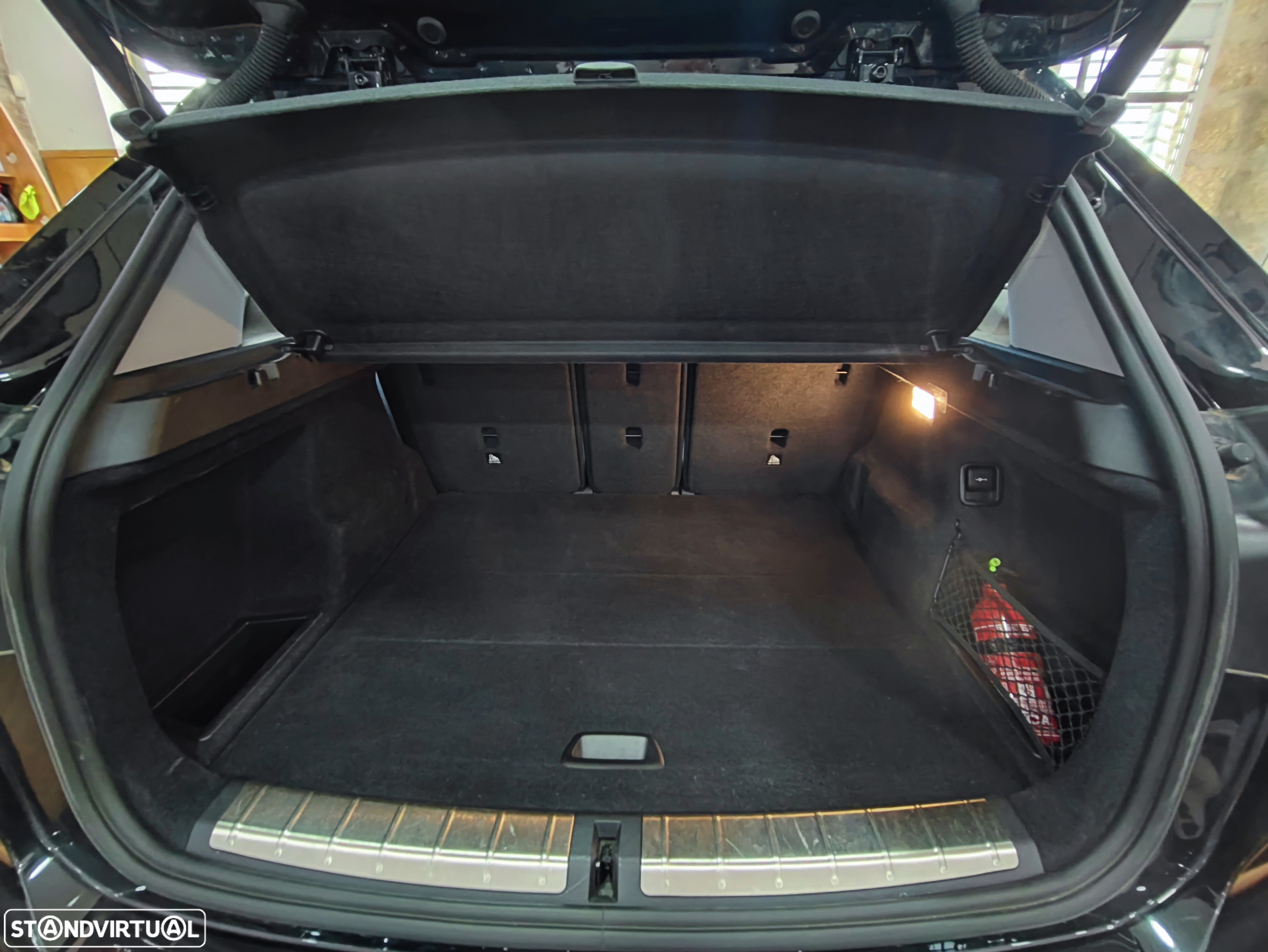 BMW X1 16 d sDrive Advantage - 43
