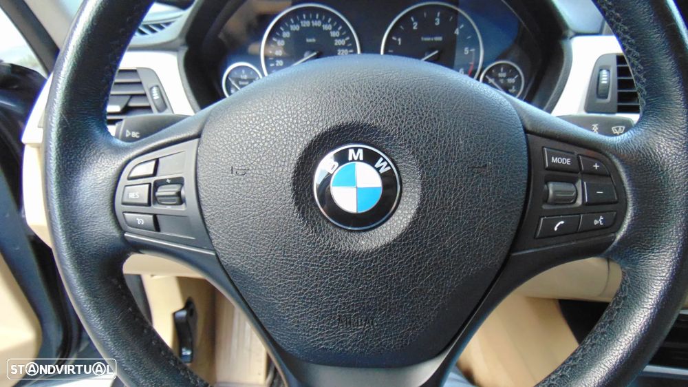 BMW 318 d Auto Line Luxury - 14