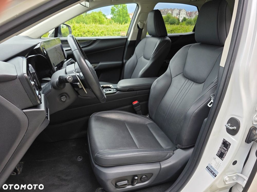 Lexus NX 350h Prestige AWD - 18